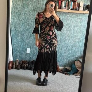 Nostalgia Vintage whitchy dress